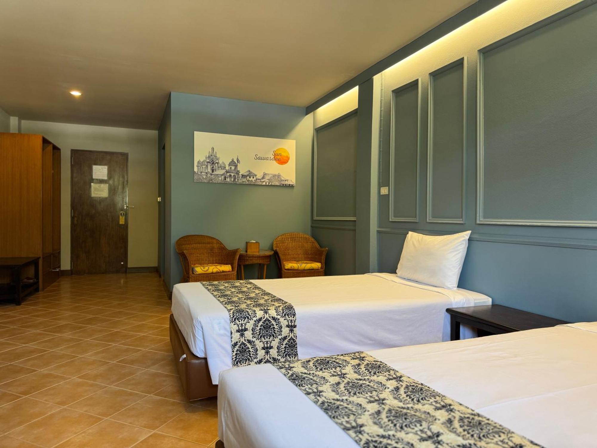 Sun Hotel Phetchaburi Buitenkant foto